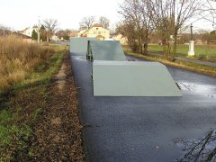 img00003.jpg