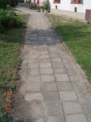 img00004.jpg