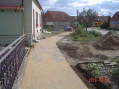 img00018.jpg